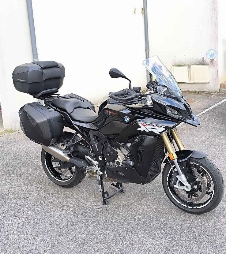 S1000XR