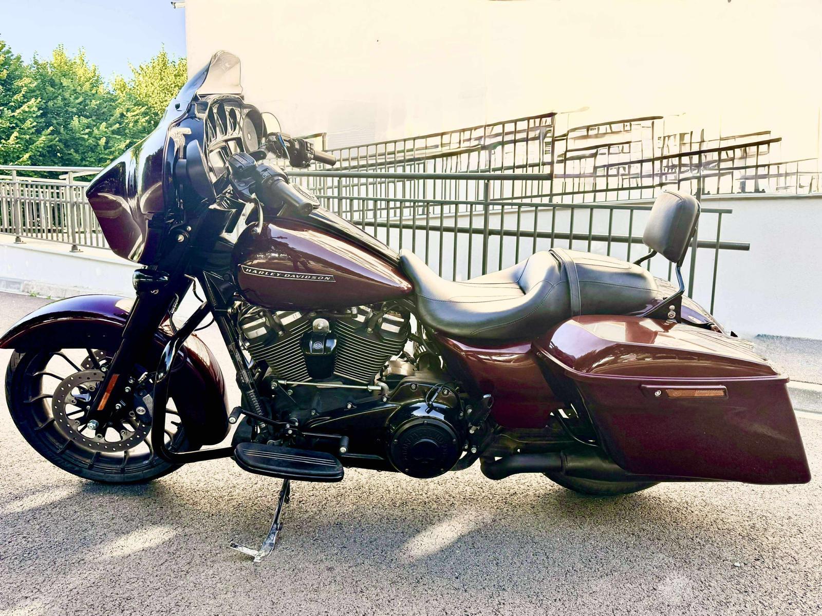 HARLEY DAVIDSON  STREET GLIDE SPECIAL UNIC