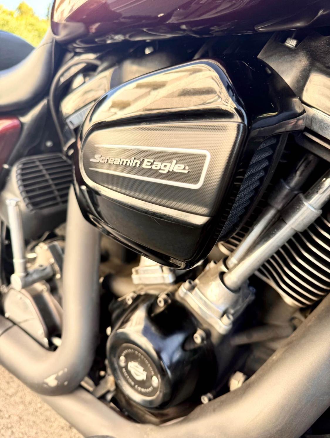 STREET GLIDE SPECIAL UNIC