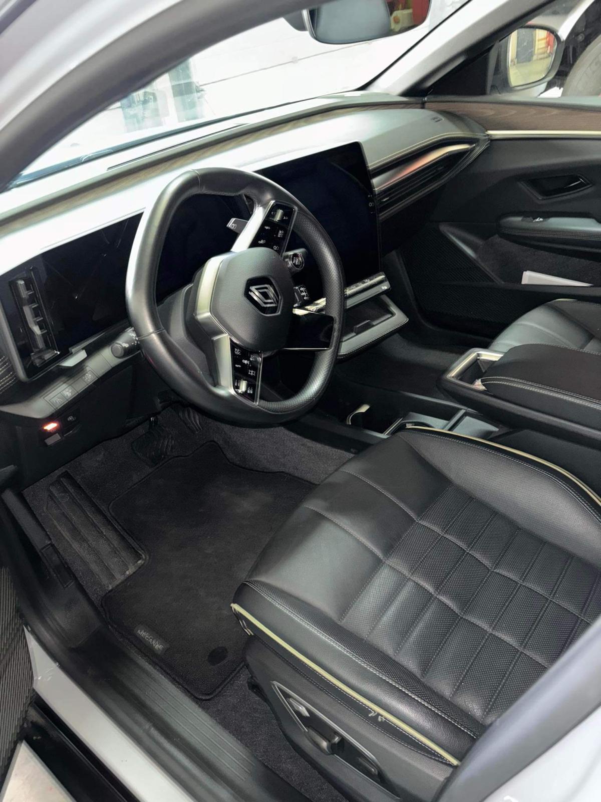 MÉGANE E-TECH ELECTRIC EV60 220CH SUPER CHARGE-FINITION ICONIC 